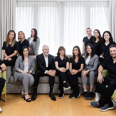 Así se fue forjando esa ilusión que años después se ha hecho realidad como Regenera Clinic World. Acompañando y cuidando a nuestros pacientes con rigor, profesionalidad y la mejor tecnología