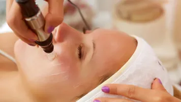 Hidraglow facial en Barcelona