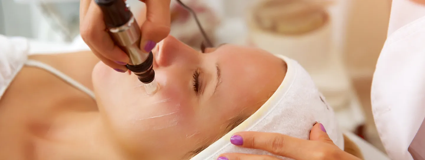 Hidraglow facial en Barcelona