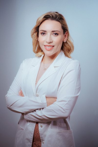 Dra Daniela Fuentes